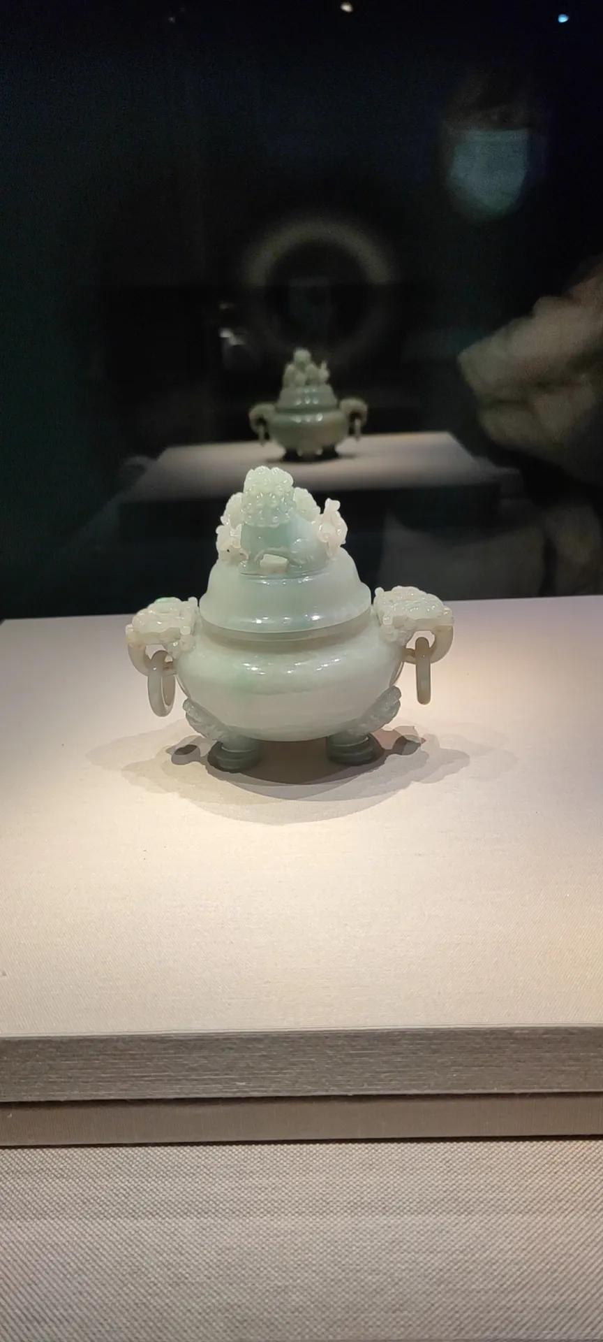 四川各界共聚一堂，致敬领导与同胞